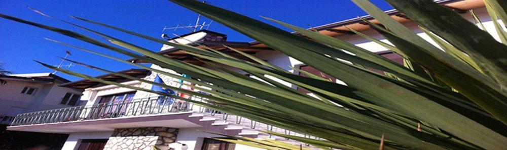 Guest House Villa De Ros Salò Exterior foto