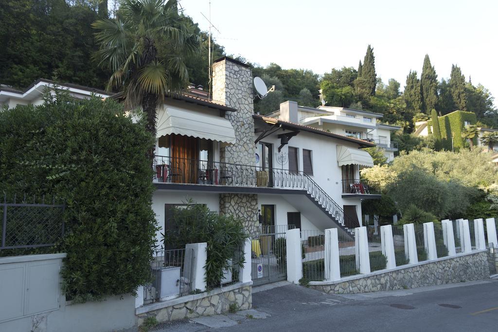 Guest House Villa De Ros Salò Exterior foto